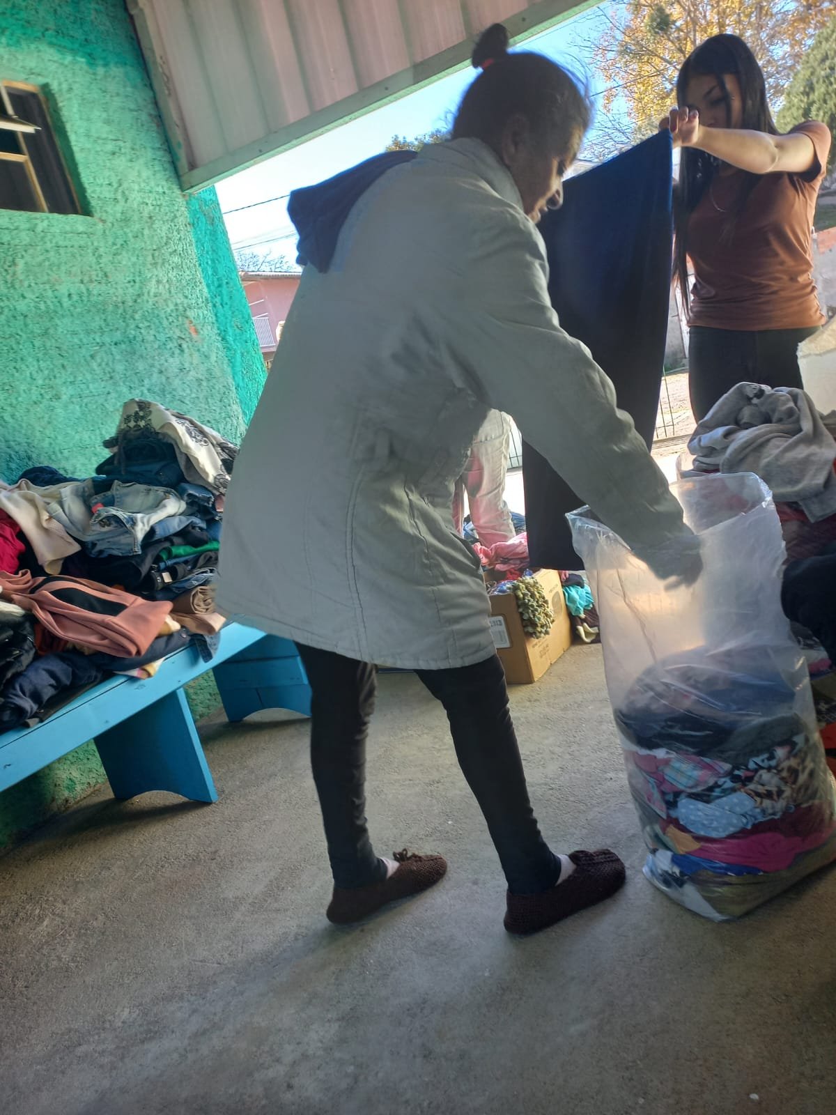 DOAÇÕES DE ROUPAS - RIO NEGRO  